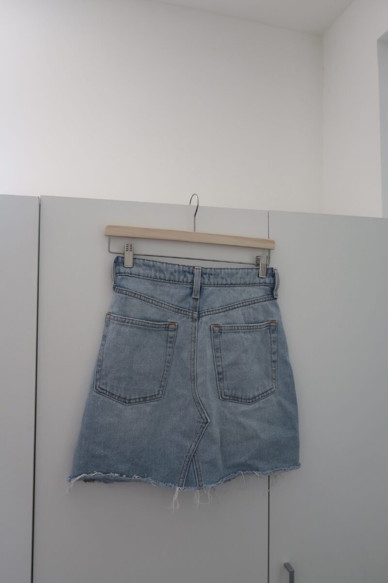 Džínová mini sukně H&M vel. XS - Image 5