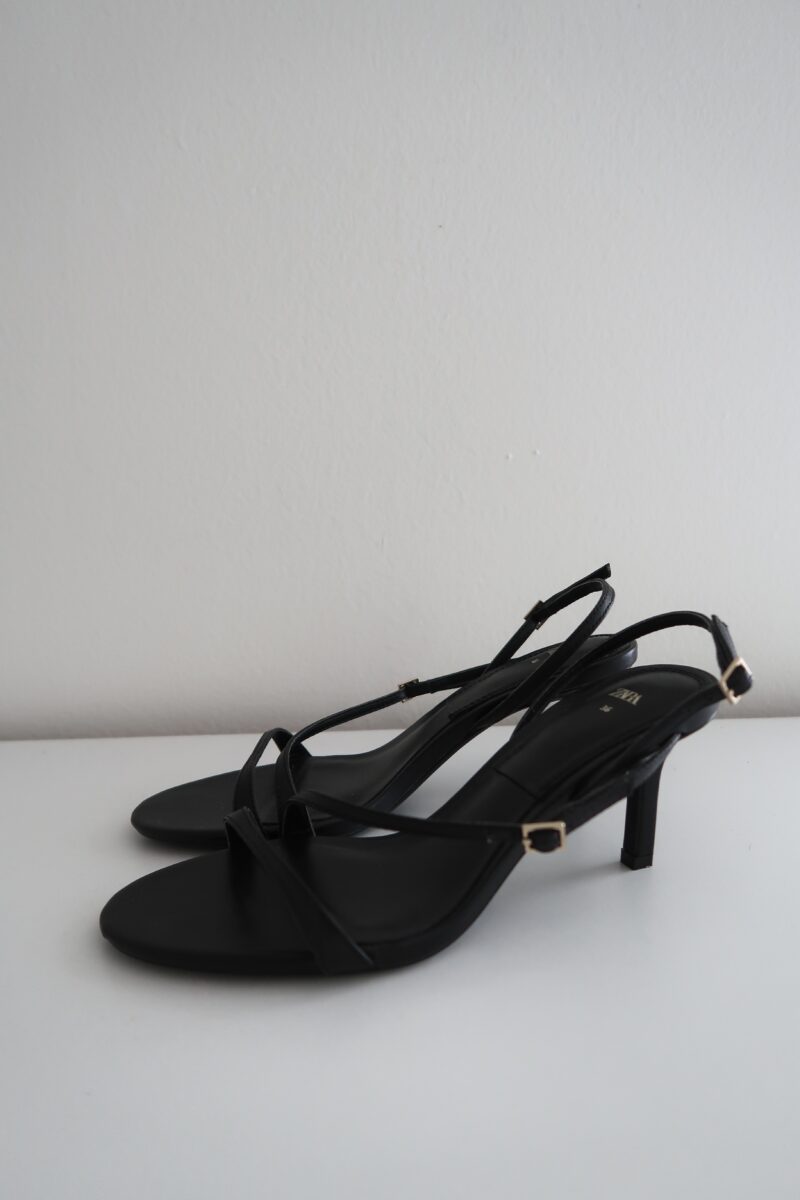 Kožené sandálky ZARA vel. 36 - Image 7