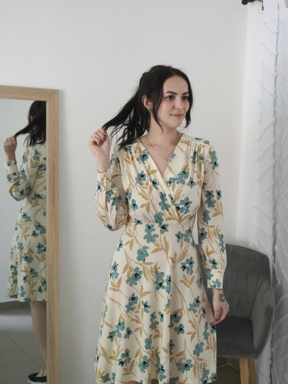 Vzorované letní šaty H&M s květinami vel. XS/S