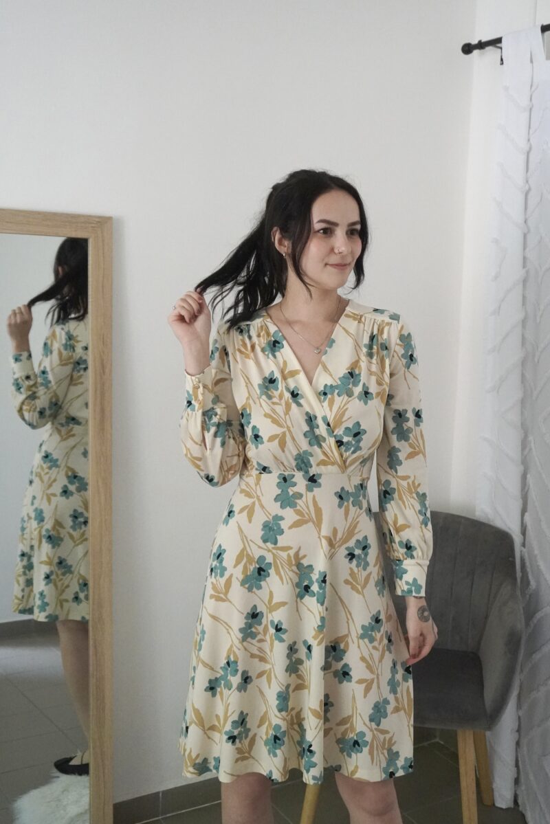 Vzorované letní šaty H&M s květinami vel. XS/S