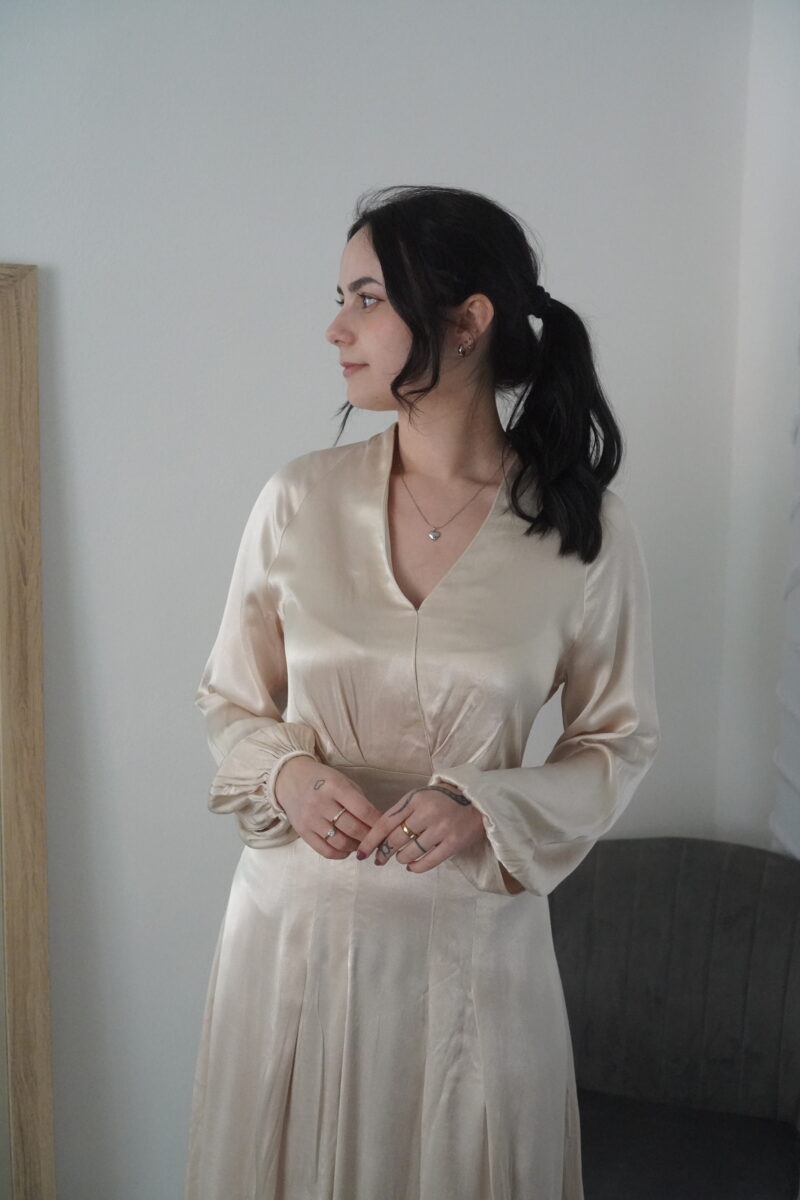 Saténové elegantní midi šaty 100% viskóza vel. S - Image 6
