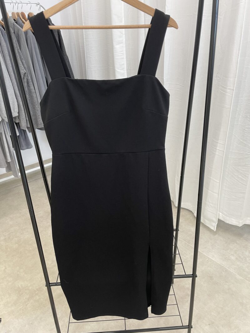 Nádherné pouzdrové minimalistické šaty vel. XL - Image 3