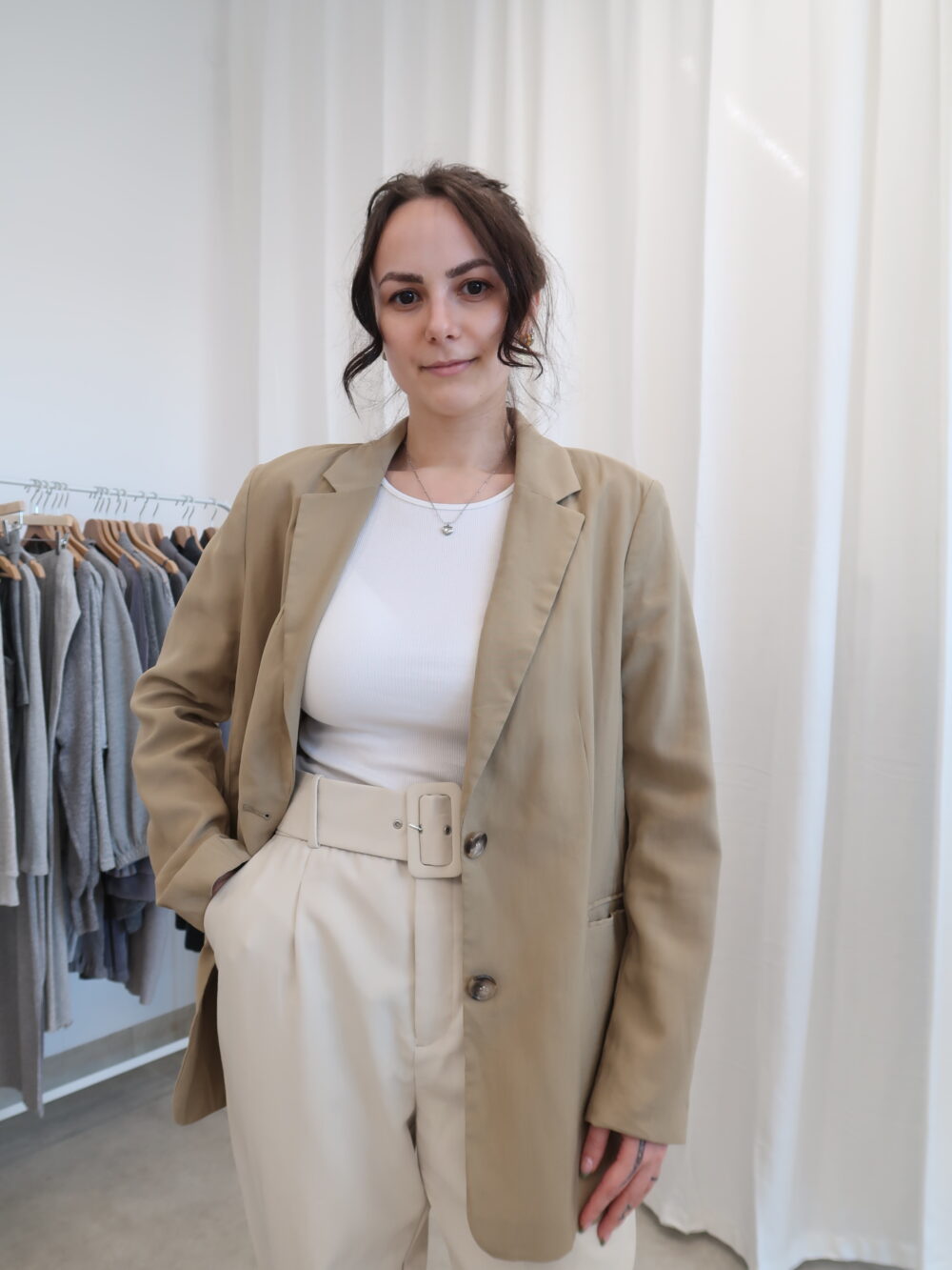 Sako H&M 91% viskóza vel.XL