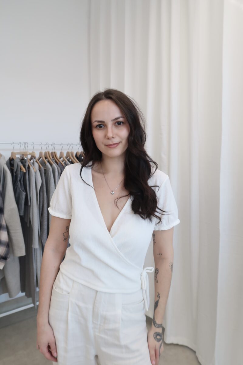 Bílá halenka H&M vel.M - Image 3