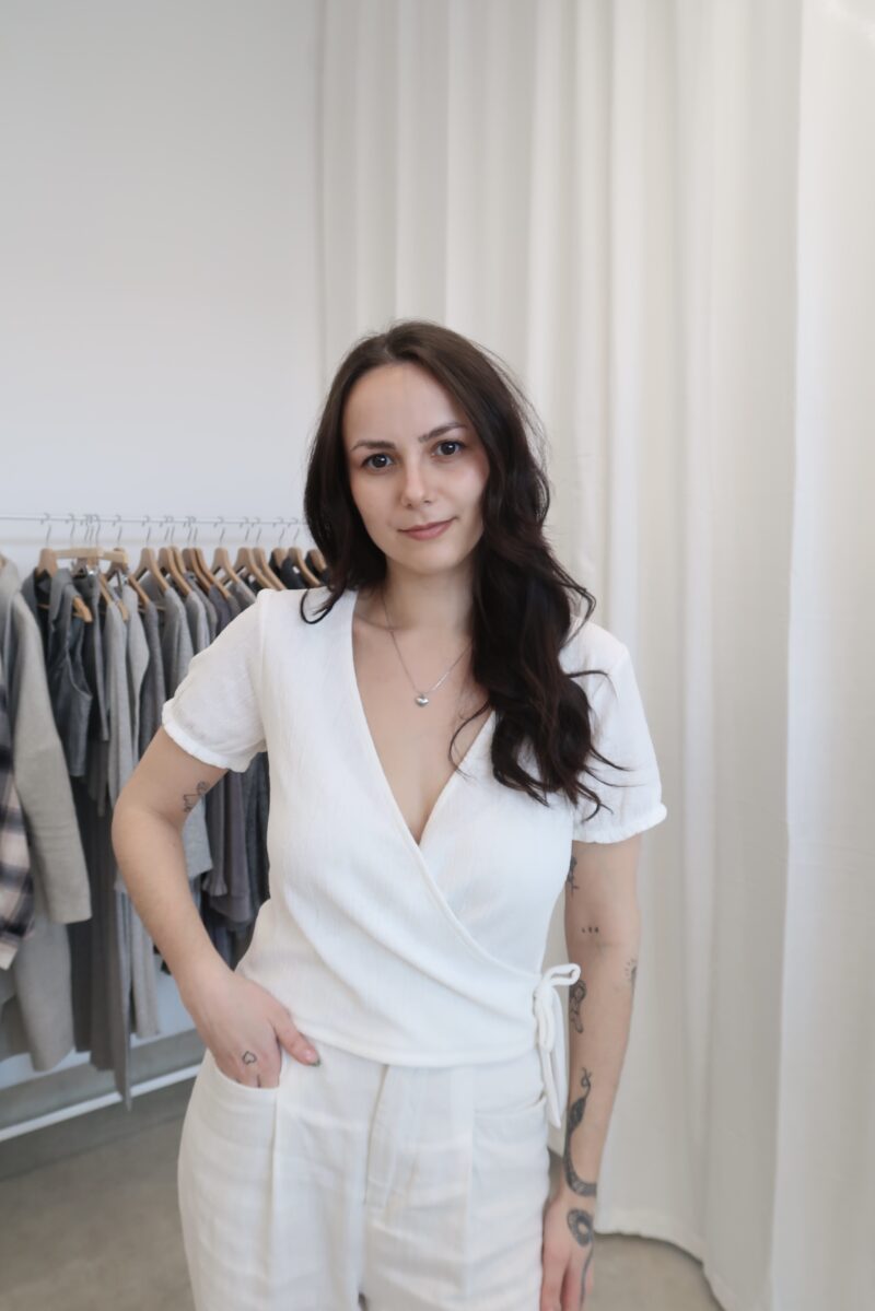 Bílá halenka H&M vel.M - Image 2